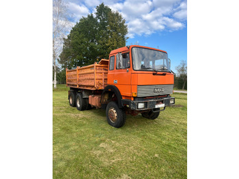 Kipper vrachtwagen IVECO Magirus