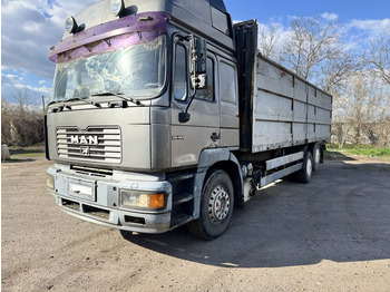 Vrachtwagen met open laadbak MAN 26.464: afbeelding 2 Vrachtwagen met open laadbak MAN 26.464: afbeelding 2