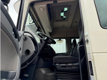 Interieur foto 1: Vrachtwagen met open laadbak DAF XF 410 FA 4x2 XF 410 FA 4x2, Fahrschule, 2x AHK, 6 Sitze