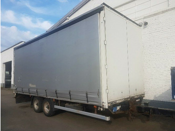 Aanhangwagen met huif