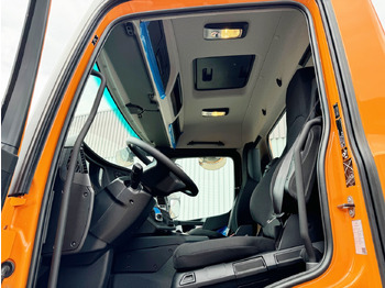 Interieur foto 1: Nieuw Chassis vrachtwagen Mercedes-Benz Arocs 2633 6x4, Automatik, 2x Nebenantrieb Arocs 2633 6x4, 2x Nebenantrieb