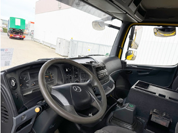 Interieur foto 2: Portaalarmsysteem vrachtwagen Mercedes-Benz Axor 1833 K 4x2 Axor 1833 K 4x2, Gergen TAK 20 Tele-Absetzer