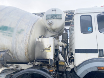 Betonmixer Mercedes-Benz SK II 3234 B 8x4/4 SK II 3234 B 8x4/4, LT Betonmischer, Förderband, Funk, 9cbm: afbeelding 5 Betonmixer Mercedes-Benz SK II 3234 B 8x4/4 SK II 3234 B 8x4/4, LT Betonmischer, Förderband, Funk, 9cbm: afbeelding 5