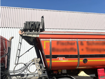 Oplegger Schmitz Cargobull SKI 24 SL 7.2 SKI 24 SL 7.2, Thermo-Stahlmulde ca. 24m³, Liftachse, E-Verdeck: afbeelding 3 Oplegger Schmitz Cargobull SKI 24 SL 7.2 SKI 24 SL 7.2, Thermo-Stahlmulde ca. 24m³, Liftachse, E-Verdeck: afbeelding 3