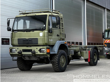Vrachtwagen MAN 18.225