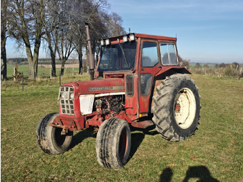 Tractor INTERNATIONAL