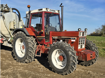 Tractor INTERNATIONAL
