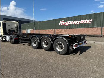 Containertransporter/ Wissellaadbak oplegger VAN HOOL