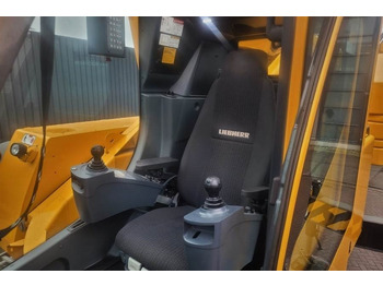 Leasing Liebherr LTM1070-4.2 Dutch Vehicle Registration, Valid Insp  Liebherr LTM1070-4.2 Dutch Vehicle Registration, Valid Insp: afbeelding 4
