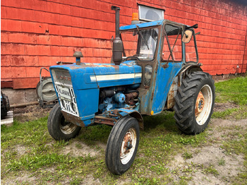 Tractor FORD