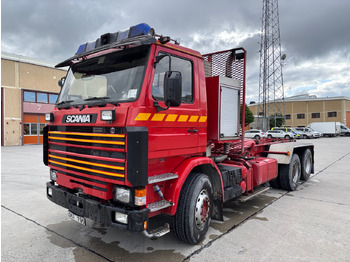 Haakarmsysteem vrachtwagen SCANIA R143