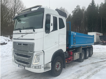 Kipper vrachtwagen VOLVO FH12