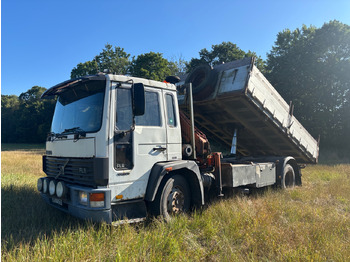 Kraanwagen VOLVO FL6