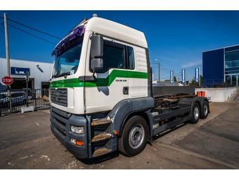 Haakarmsysteem vrachtwagen MAN TGA 26.430