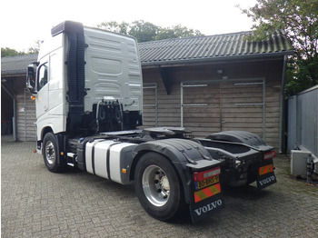 Trekker Volvo FH 13.420 Wielbasis 400 cm / 9 T vooras / Alcoa / Sper / GVW 20500 KG: afbeelding 3 Trekker Volvo FH 13.420 Wielbasis 400 cm / 9 T vooras / Alcoa / Sper / GVW 20500 KG: afbeelding 3