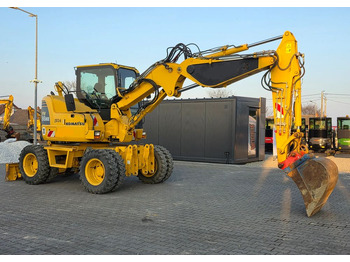 Mobiele graafmachine KOMATSU
