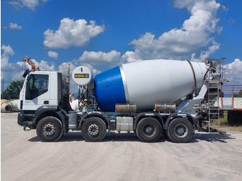 Betonmixer IVECO Trakker