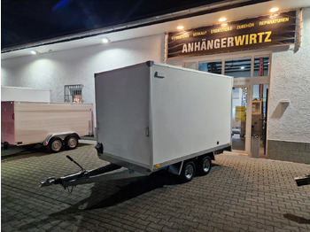 Gesloten aanhangwagen