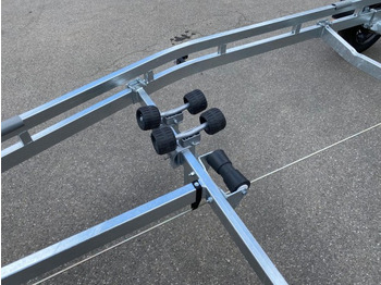 Nieuw Boottrailer Brenderup Premium Bootsanhänger 242000TB SR mit Superrollen, 2,0 to. 7,2m/ 24 Fuß: afbeelding 3