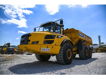 Kiepwagen met knikbesturing VOLVO A40F