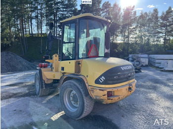 Leasing  Volvo L30Z Wheel loader with multiple attachments Volvo L30Z Wheel loader with multiple attachments: afbeelding 4