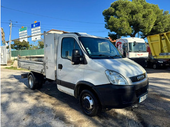 Kipper bestelwagen IVECO Daily 35c12
