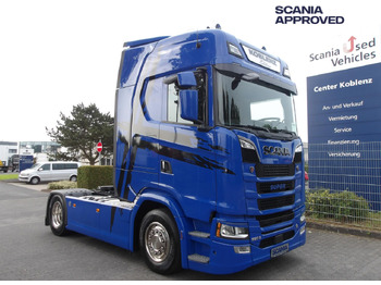 Trekker SCANIA S 520