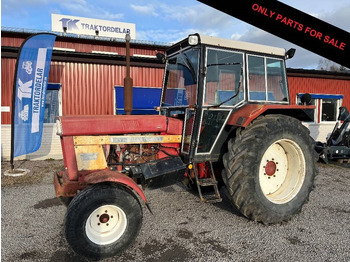 Tractor INTERNATIONAL