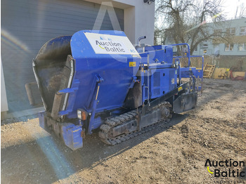 Asfaltafwerkmachine CATERPILLAR