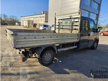 Bestelwagen met open laadbak Renault Master: afbeelding 4