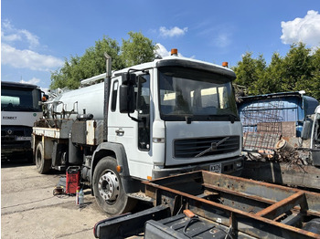 Vacuümwagen VOLVO FL6