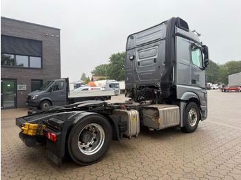 Trekker Mercedes-Benz Actros 1851 LS 4x2 Hydraulik Alu Felgen: afbeelding 4 Trekker Mercedes-Benz Actros 1851 LS 4x2 Hydraulik Alu Felgen: afbeelding 4