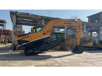 Rupsgraafmachine HYUNDAI 220LC-9S-excavator: afbeelding 2