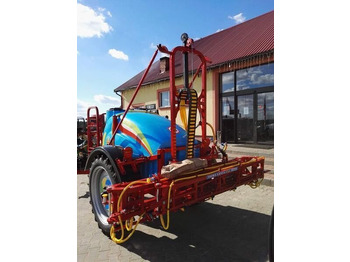 Getrokken veldspuit BIARDZKI