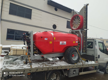 Nieuw Getrokken veldspuit Lisicki Opryskiwacz sadowniczy / Orchard sprayer: afbeelding 2