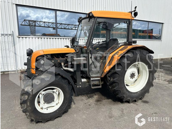 Tractor RENAULT