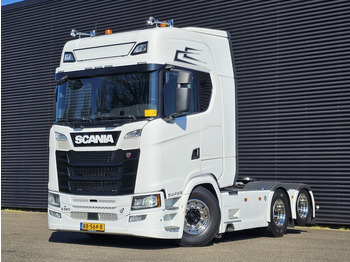 Trekker SCANIA S 580