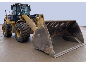 Lader CATERPILLAR 950M