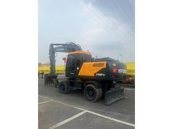 Mobiele graafmachine HYUNDAI R210