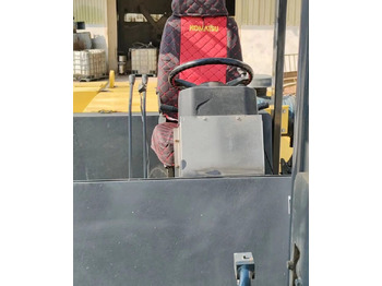 Diesel heftruck Komatsu FD150: afbeelding 4 Diesel heftruck Komatsu FD150: afbeelding 4