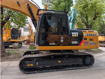 Rupsgraafmachine CATERPILLAR 320D2