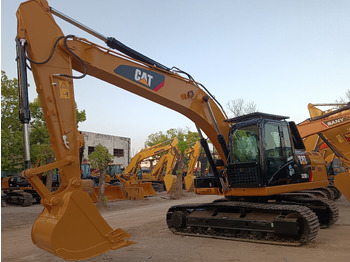 Rupsgraafmachine CATERPILLAR 320D2