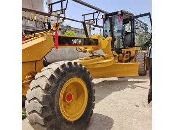 Grader CATERPILLAR 140H
