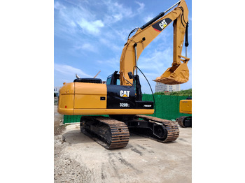 Rupsgraafmachine CATERPILLAR 320D2