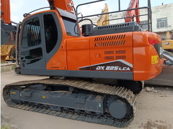 Rupsgraafmachine DOOSAN DX225LCA