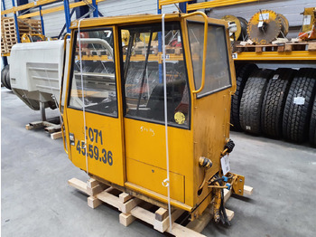 Cabine LIEBHERR