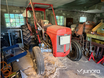 Tractor MASSEY FERGUSON