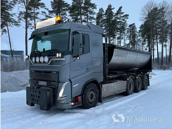 Kipper vrachtwagen VOLVO FH