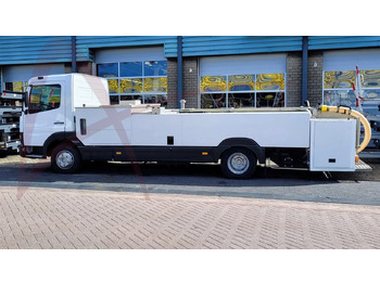 Lavatory service truck SCHRADER