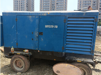 Nieuw Luchtcompressor Liutech 320-20 1130CFM 20Bar Portable Screw Diesel: afbeelding 3